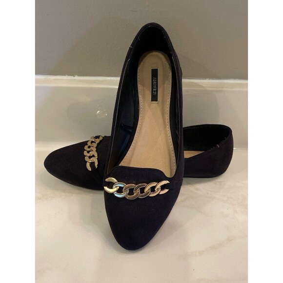 Flats Forever 21 Shoe Size ?? 8 - 8.5 Faux Suede Outer Almond Toe Gold Hardware - Picture 1 of 12